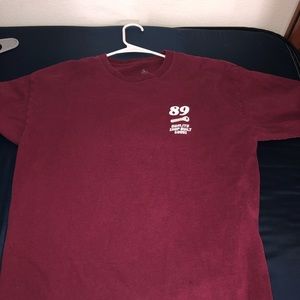 Active maroon large tee